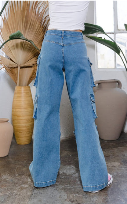 High Waist Relaxed Fit Multi Pocket Cargo Pants