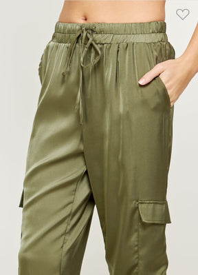 Silk Elastic Waistband Cargo Pant